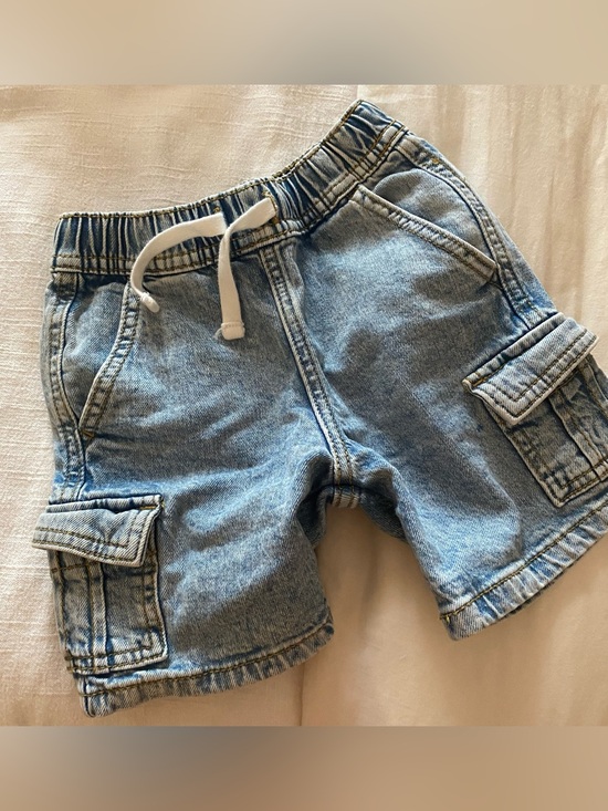 Cat & Jack Other - Cat & Jack Light Wash Denim Cargo Shorts with Drawstring